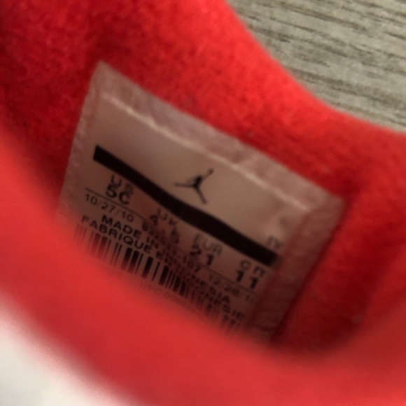 Jordan Kids Retro 3 Sneakers - Picture 5 of 6